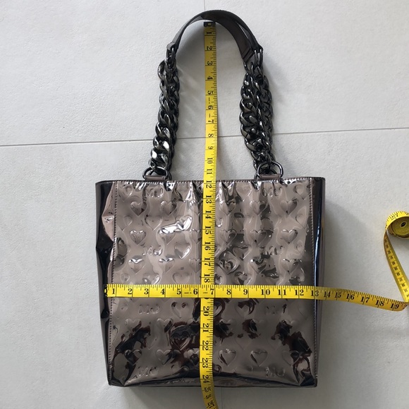 Marc by Marc Jacobs Metallic Tote, with Chain Straps, EUC like new - Picture 12 of 12